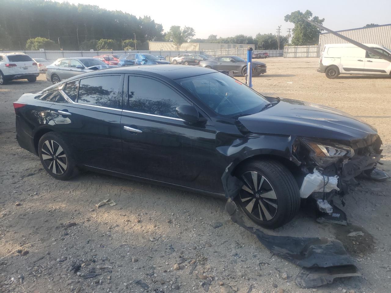 2019 Nissan Altima Sl - Image 4