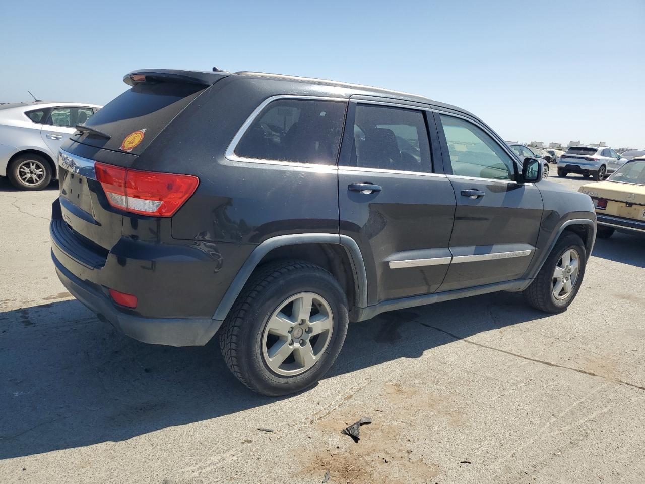 2013 Jeep Grand Cherokee Laredo - Image 3