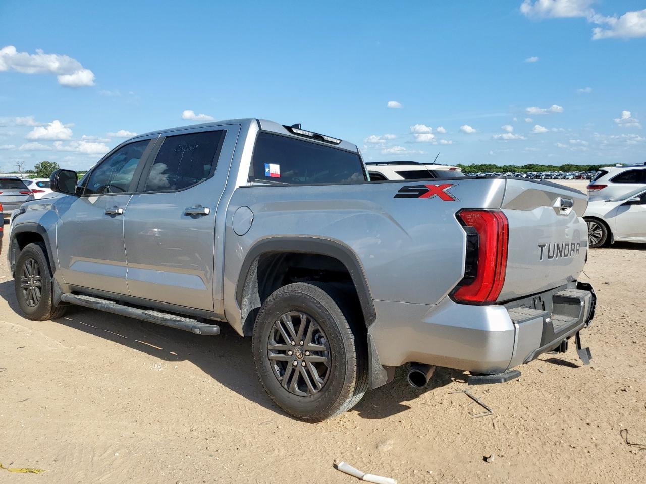 2025 Toyota Tundra Crewmax Sr - Фото 2