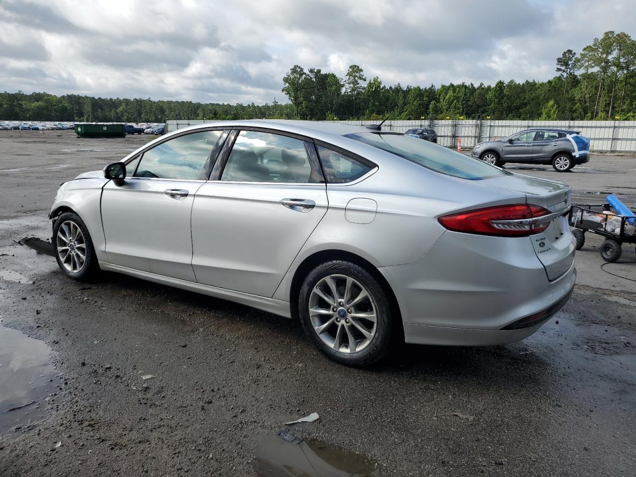2017 Ford Fusion Se - Image 2