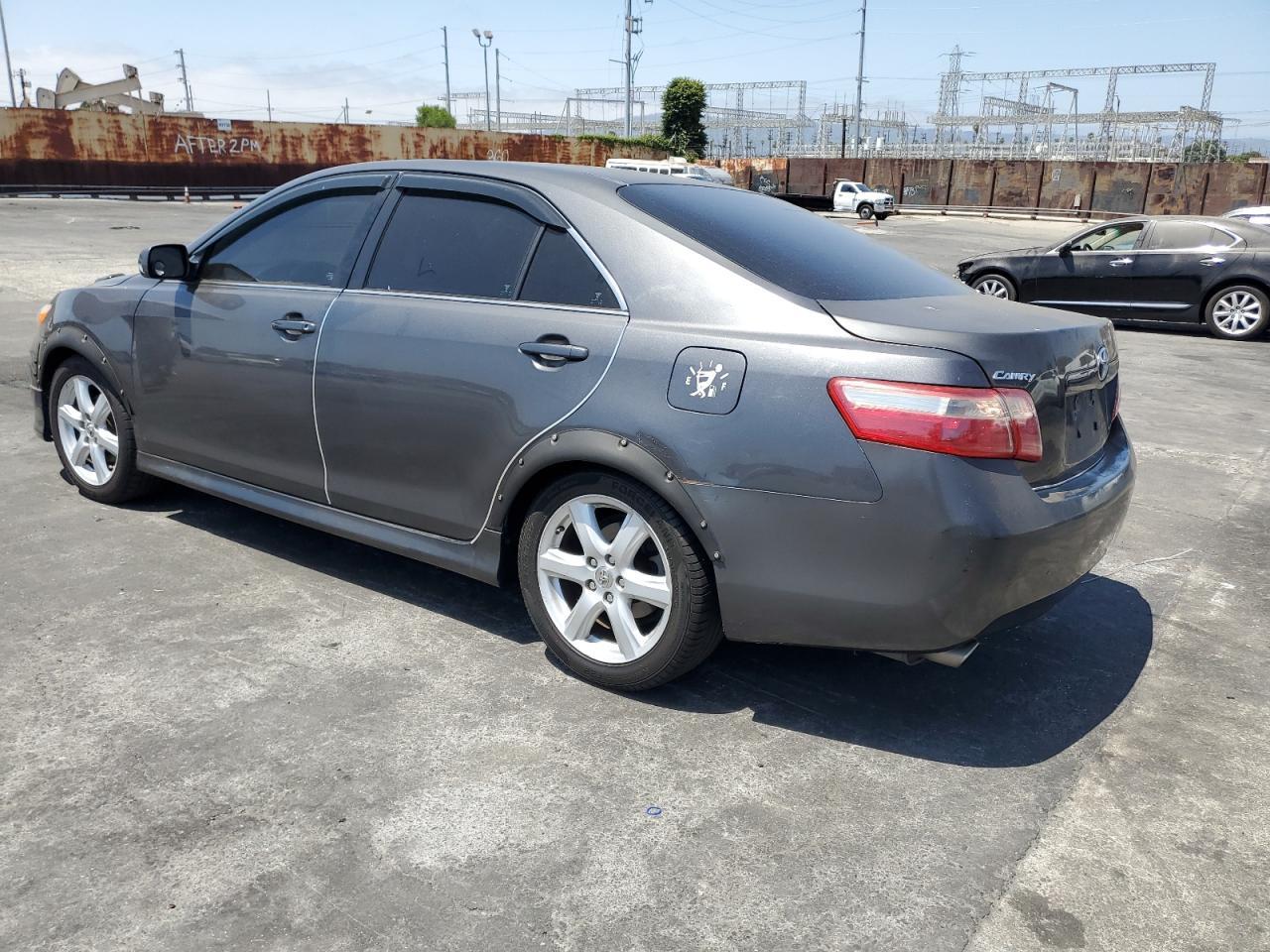 2009 Toyota Camry Se - Фото 2