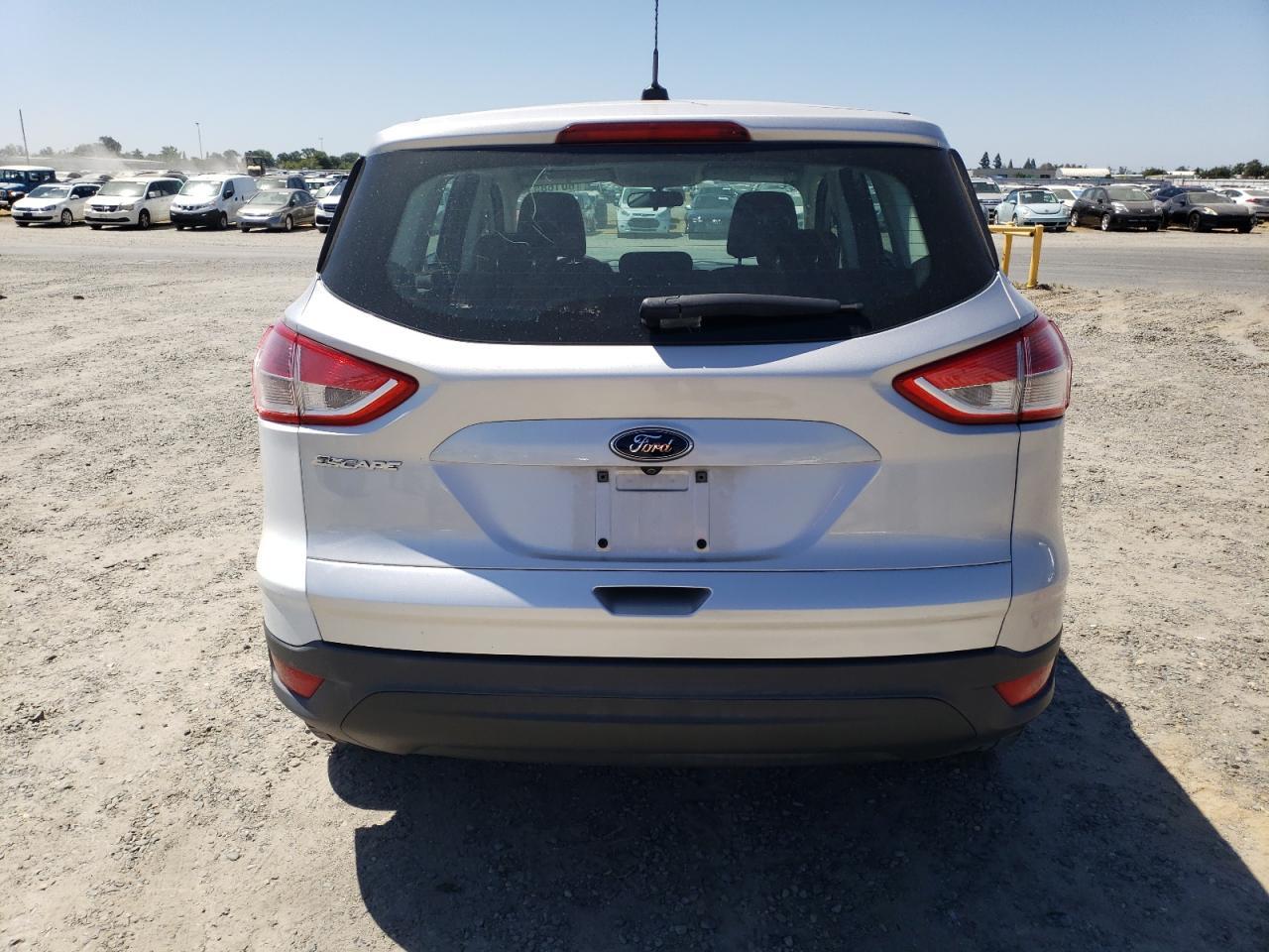 2016 Ford Escape S - Фото 6