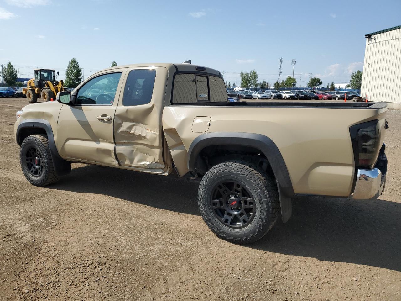 2018 Toyota Tacoma Access Cab - Фото 2
