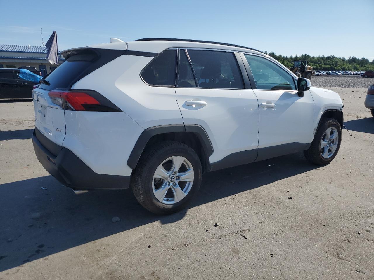 2021 Toyota Rav4 Xle - Фото 3