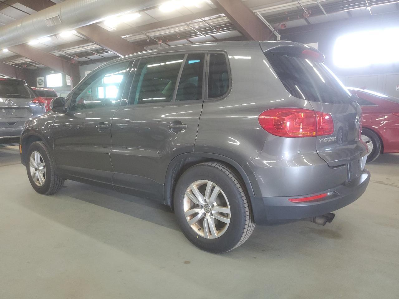 2013 Volkswagen Tiguan S - Image 2