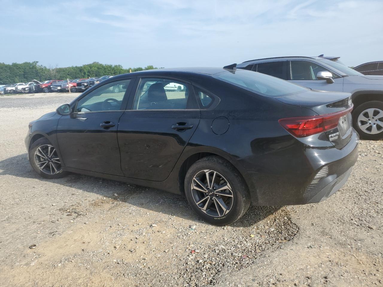 2024 Kia Forte Lx - Фото 2