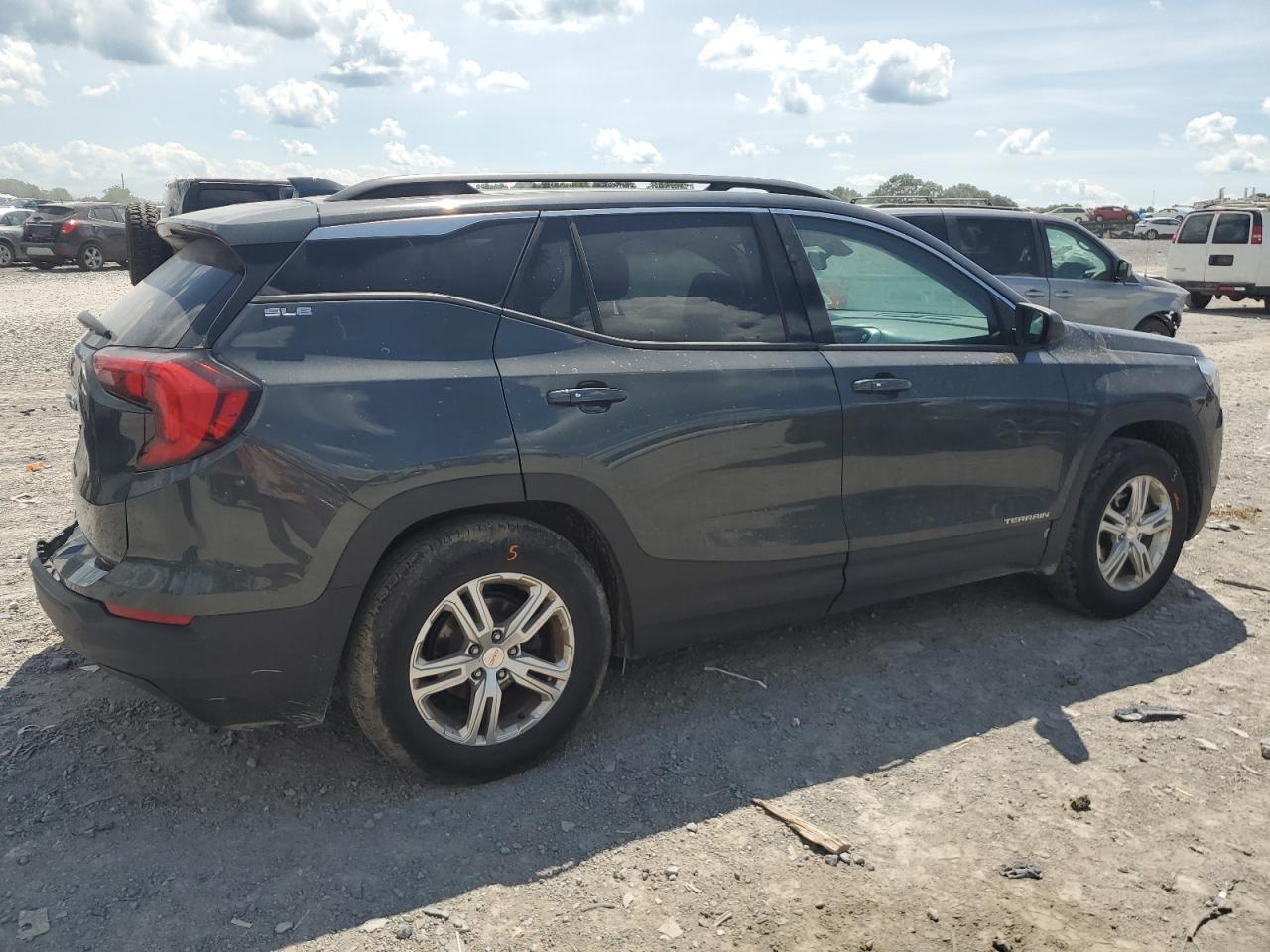 2018 GMC Terrain Sle - Image 3