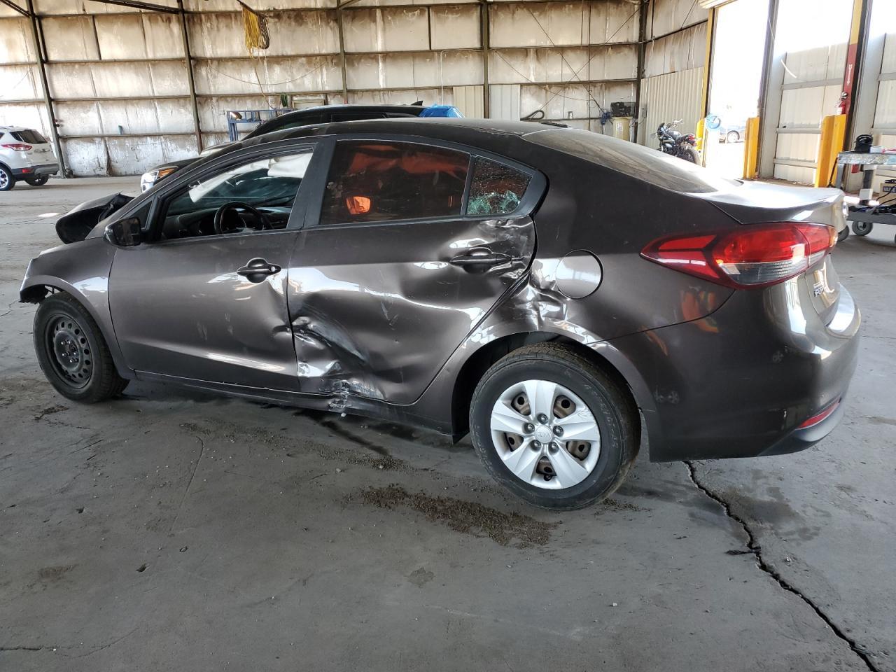 2017 Kia Forte Lx - Image 2