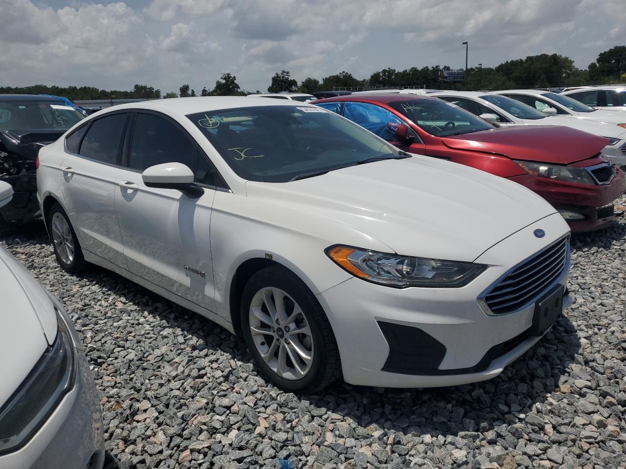 2019 Ford Fusion Se - Фото 4