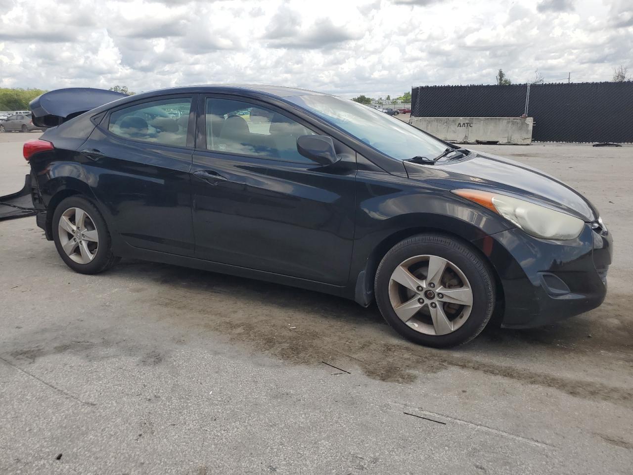 2013 Hyundai Elantra Gls - Фото 4