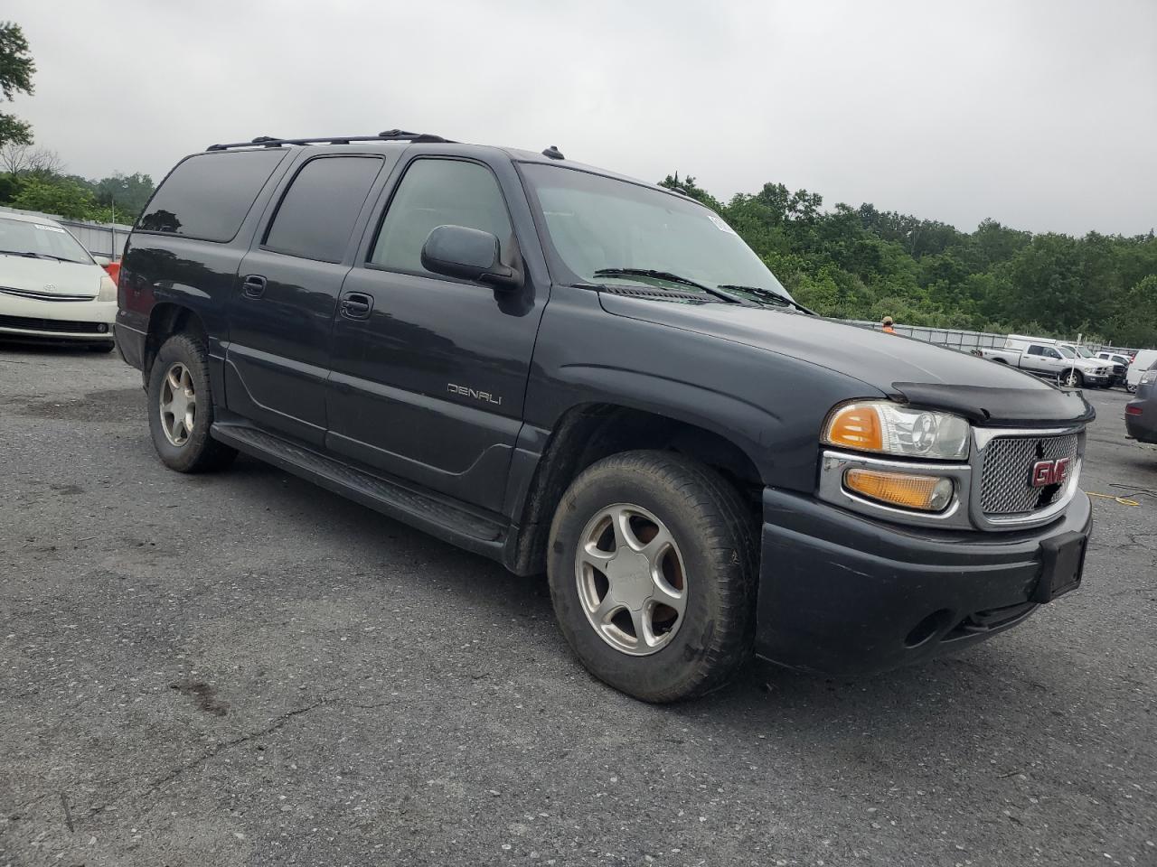 2003 GMC Yukon Xl Denali - Image 4