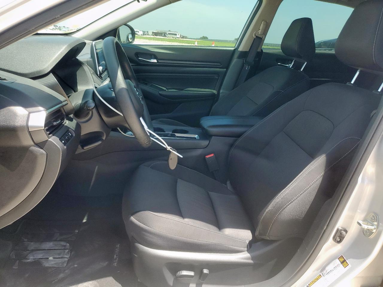 2020 Nissan Altima S - Фото 7