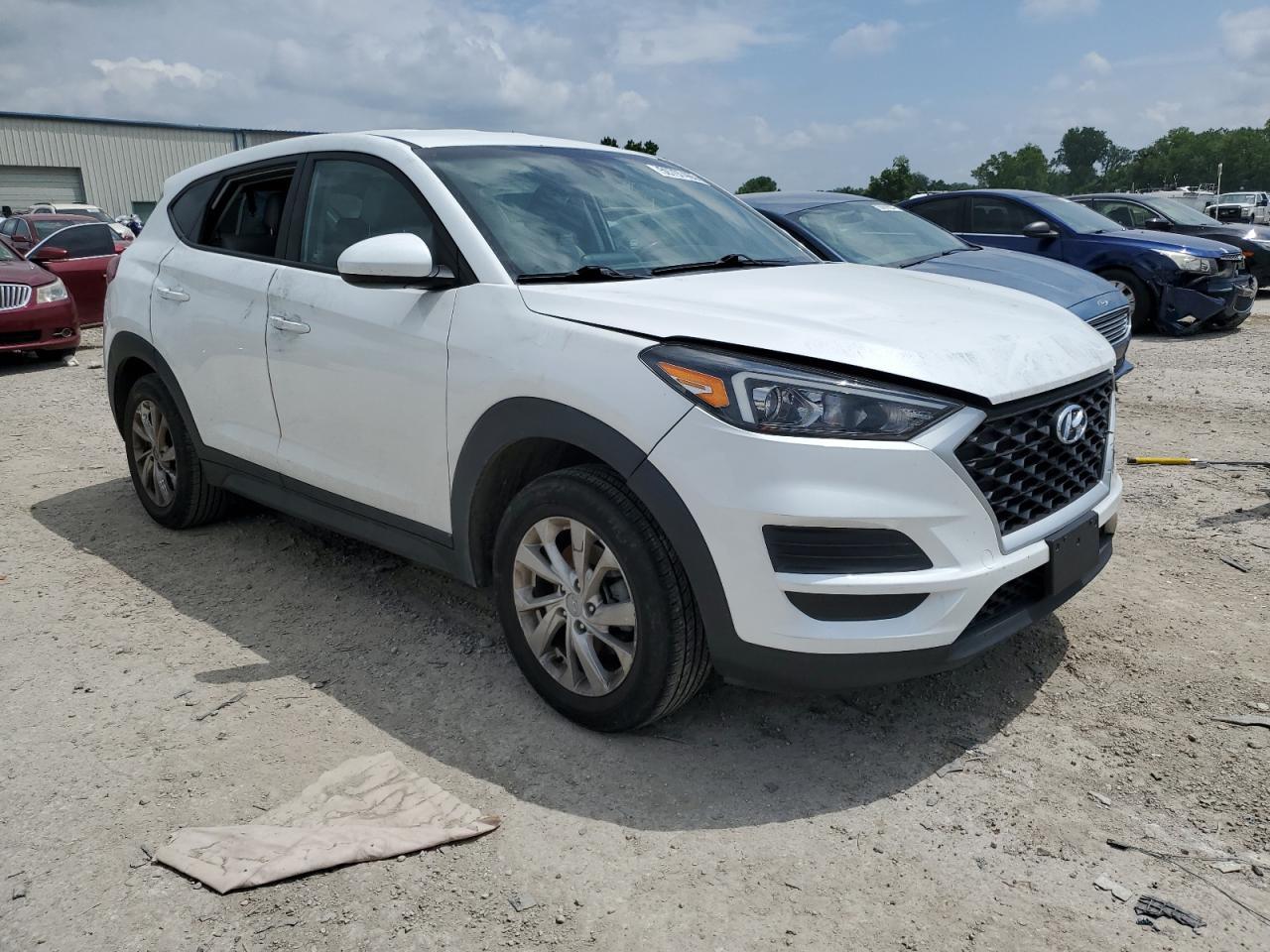 2021 Hyundai Tucson Se - Фото 4