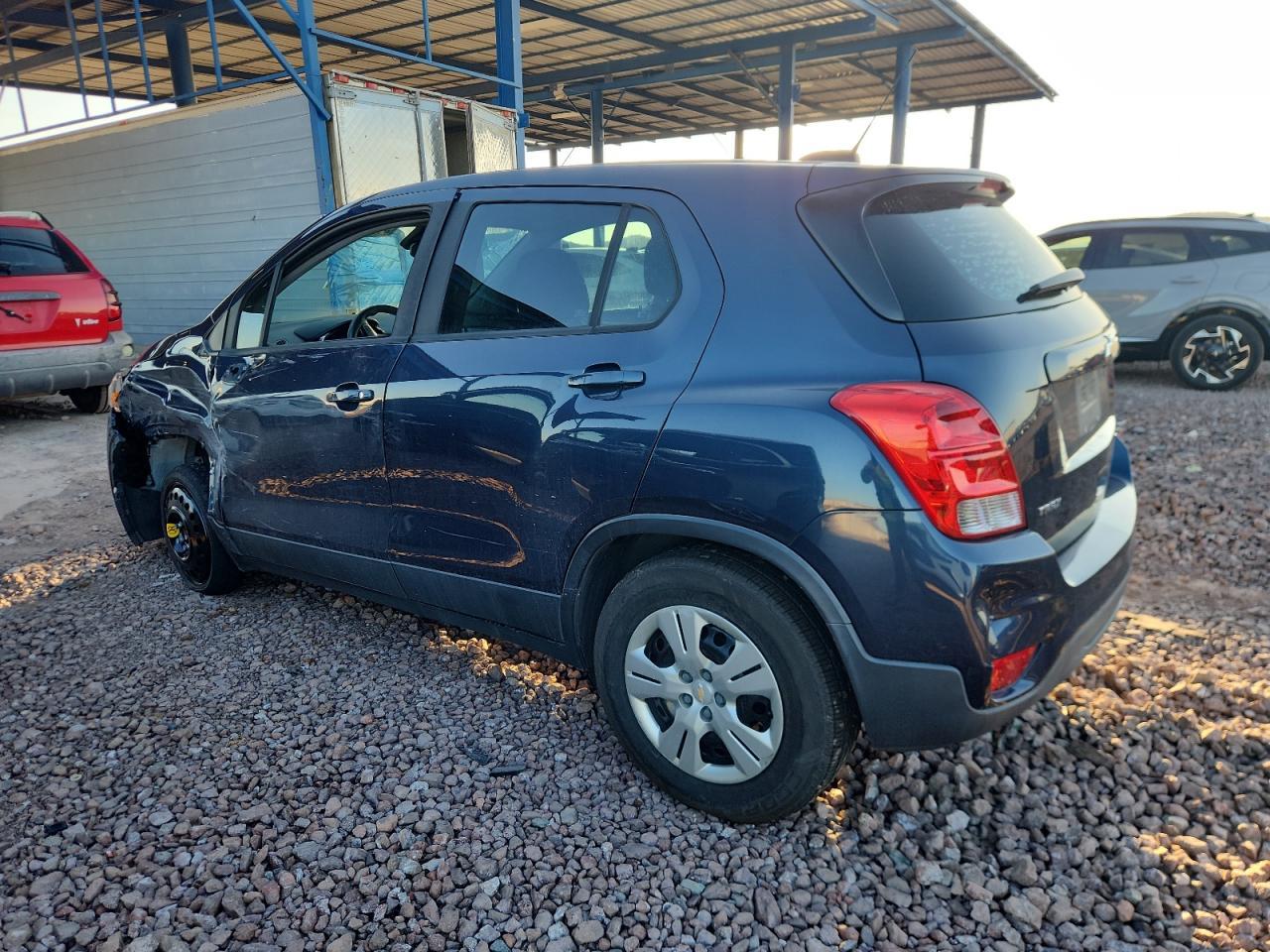 2019 Chevrolet Trax Ls - Фото 2