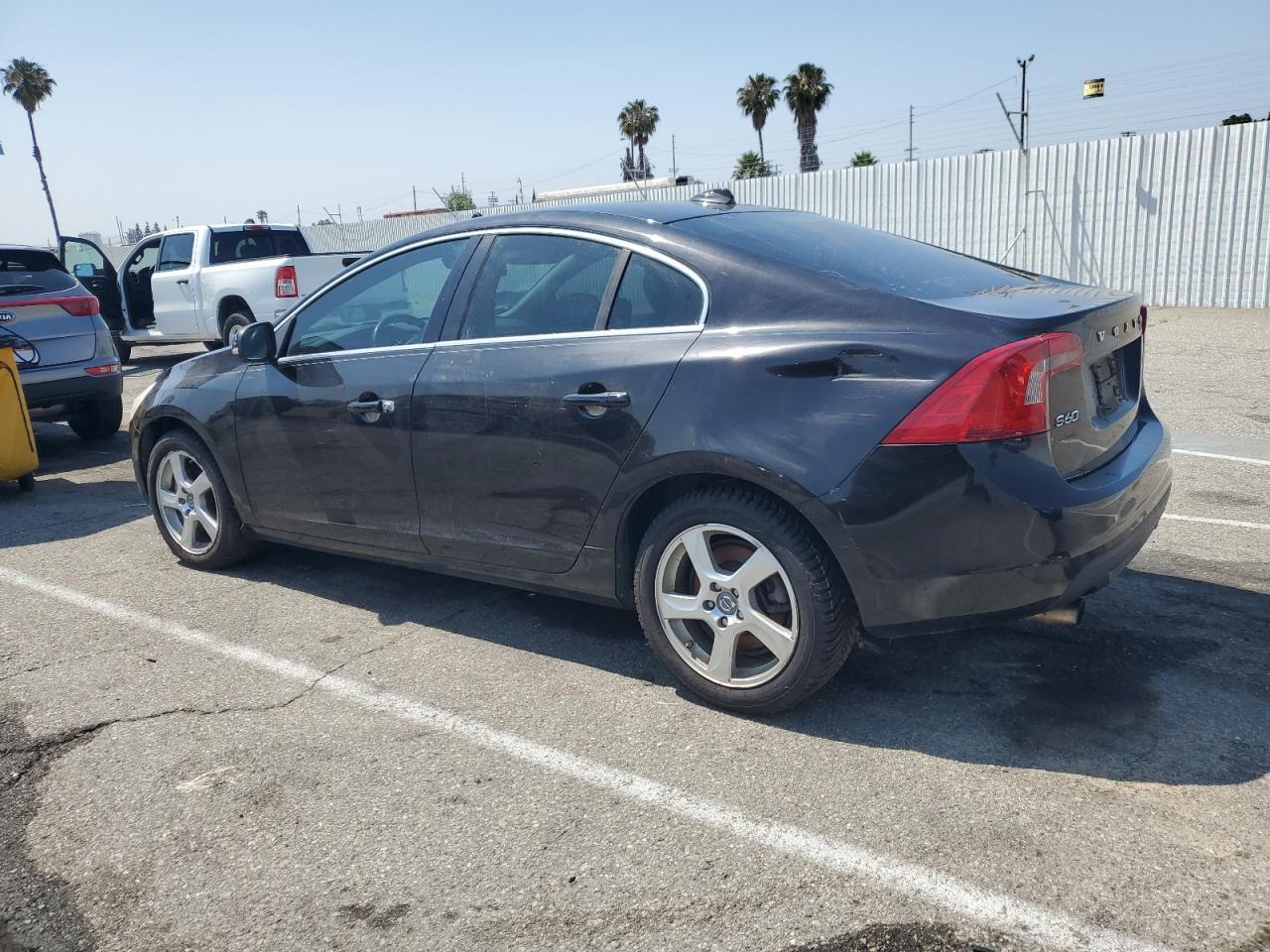 2013 Volvo S60 T5 - Image 2