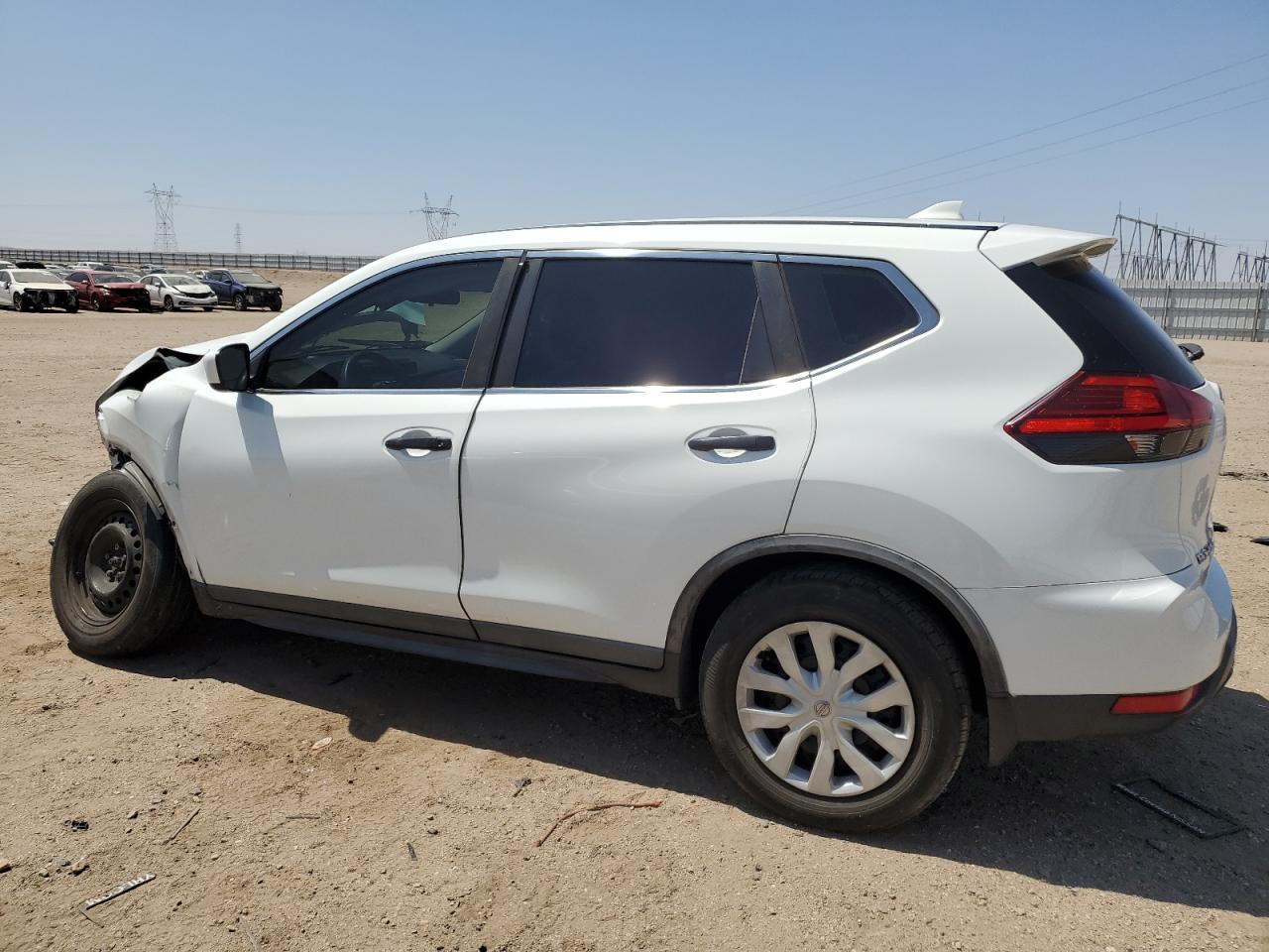 2017 Nissan Rogue S - Фото 2