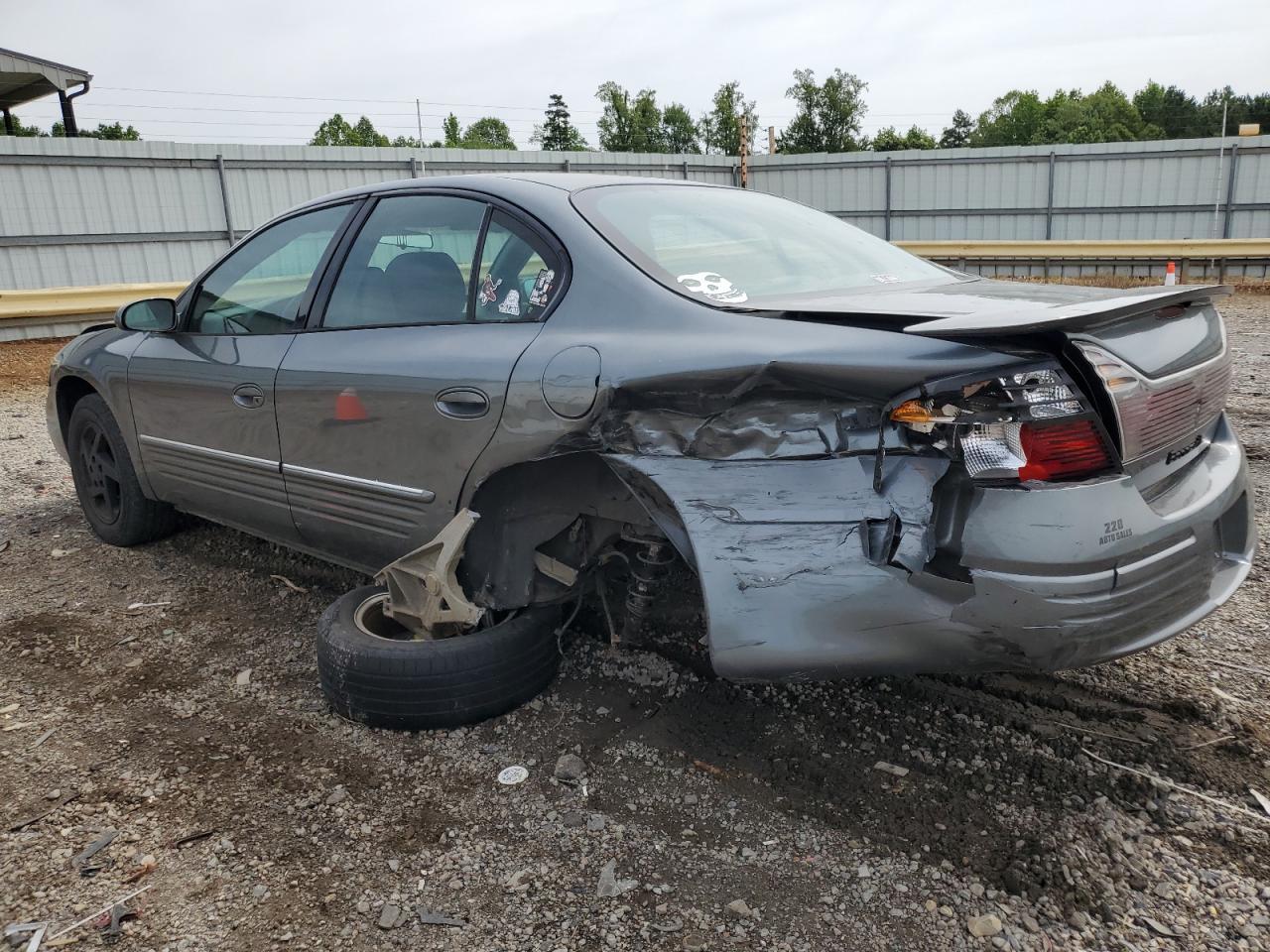 2004 Pontiac Bonneville Se - Фото 2