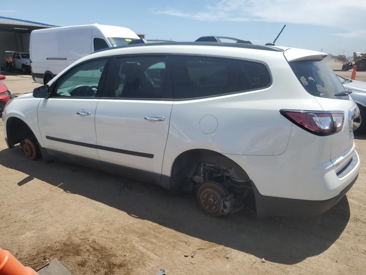 2014 Chevrolet Traverse Ls - Фото 2