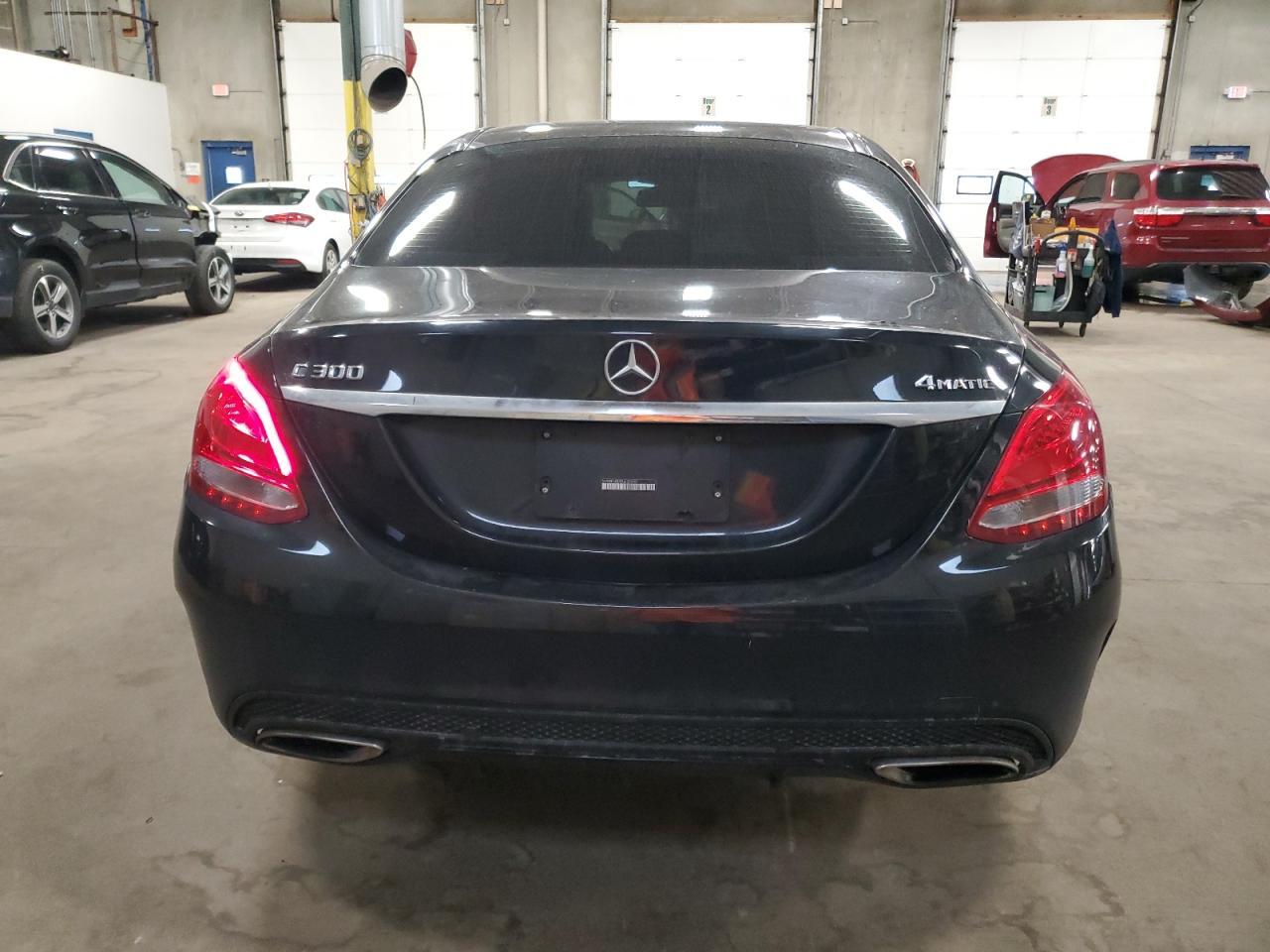 2015 Mercedes-Benz C 300 4Matic - Фото 6
