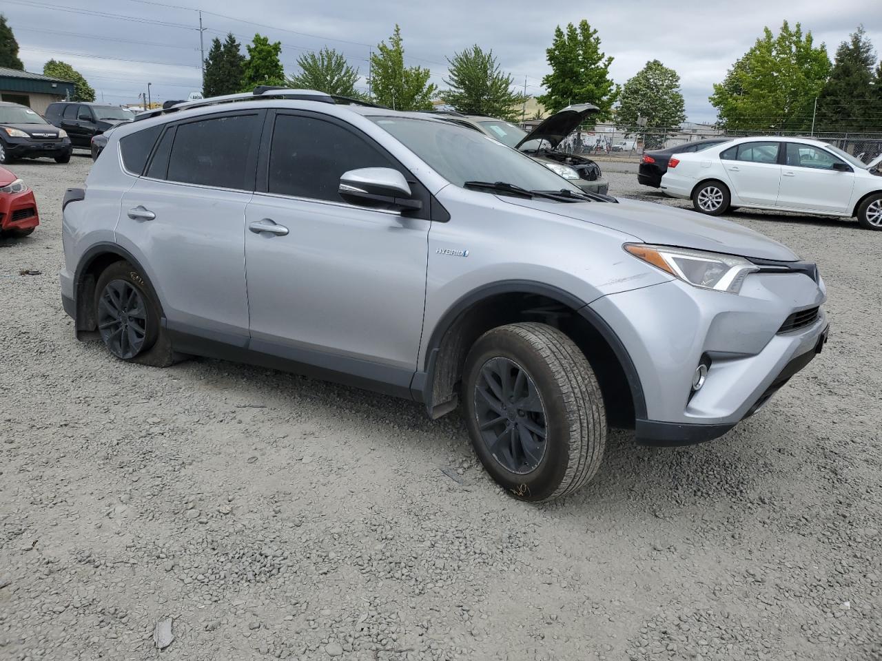 2018 Toyota Rav4 Hv Le - Image 4