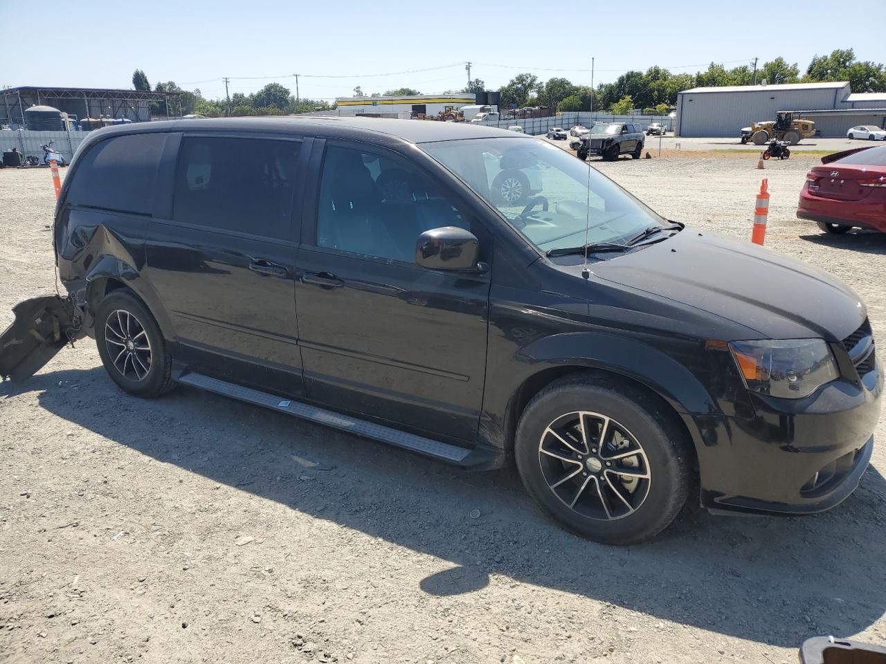 2016 Dodge Grand Caravan R/T - Фото 4