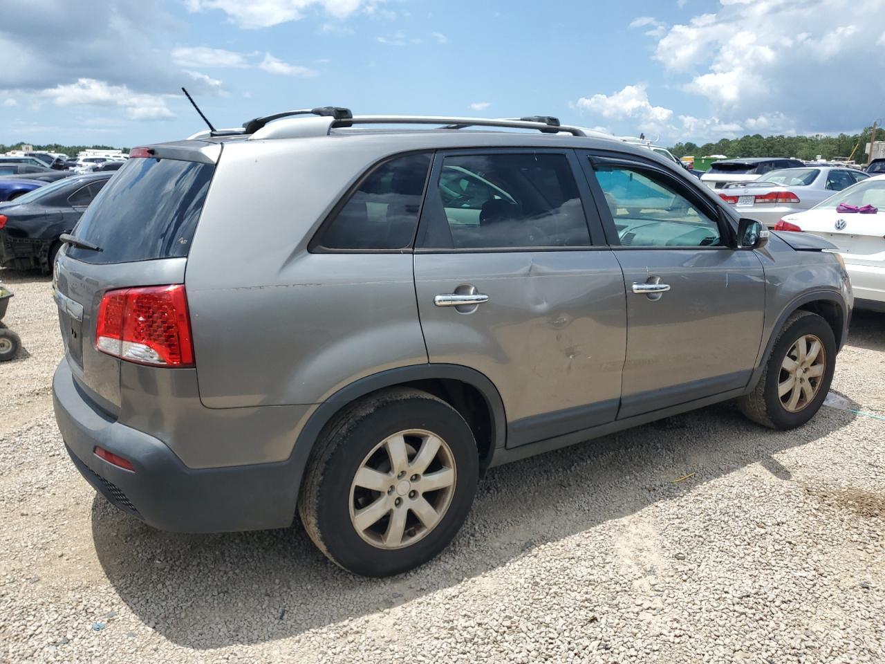2012 Kia Sorento - Image 3