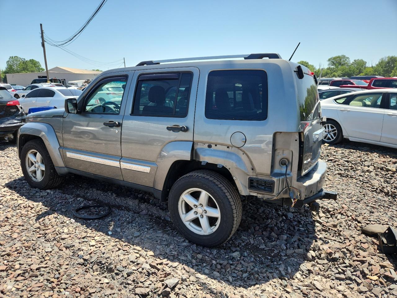 2012 Jeep Liberty Limited - Image 2
