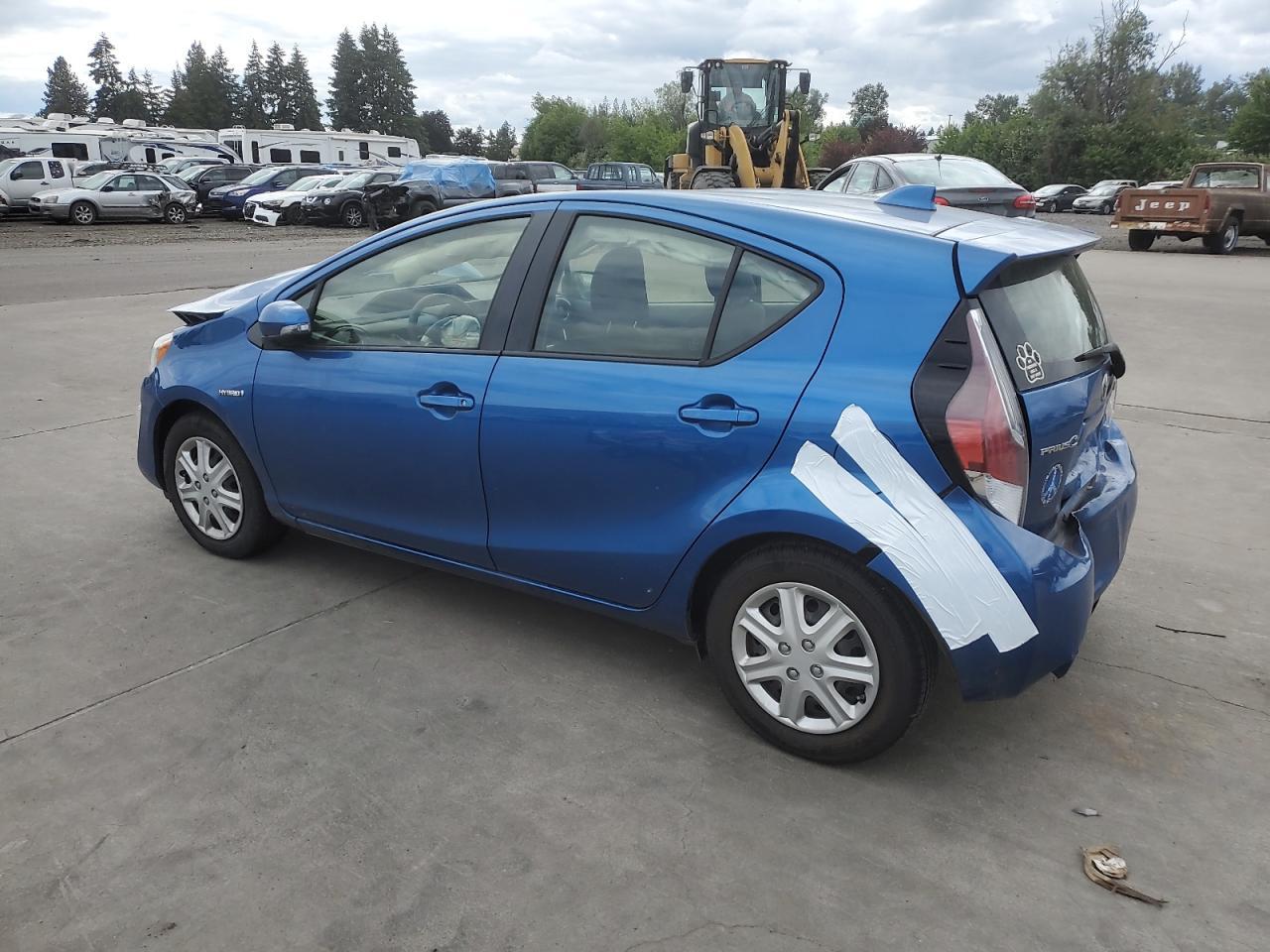 2015 Toyota Prius C - Image 2