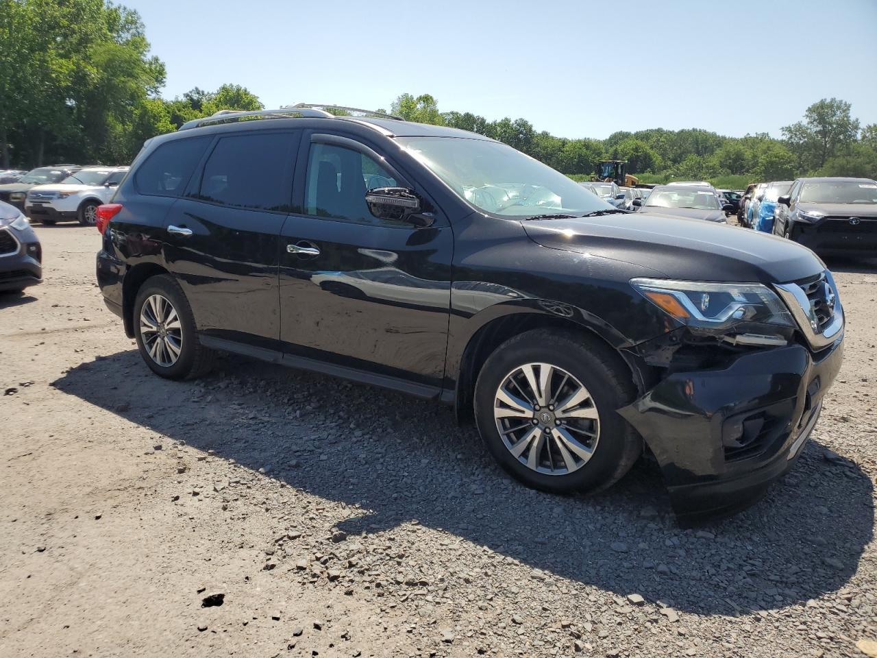2017 Nissan Pathfinder S - Фото 4