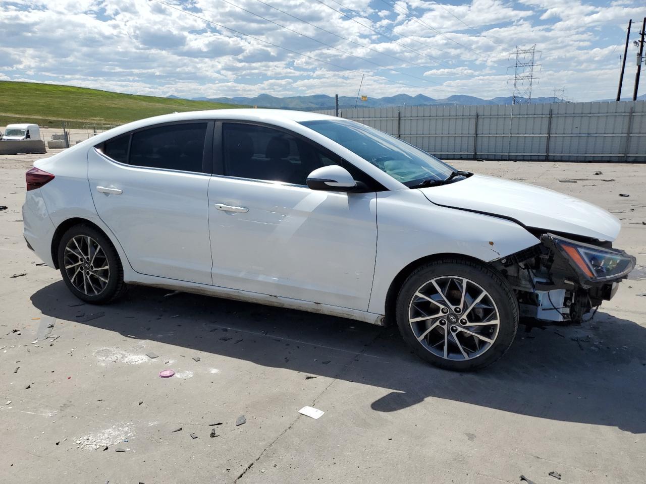 2020 Hyundai Elantra Sel - Image 4