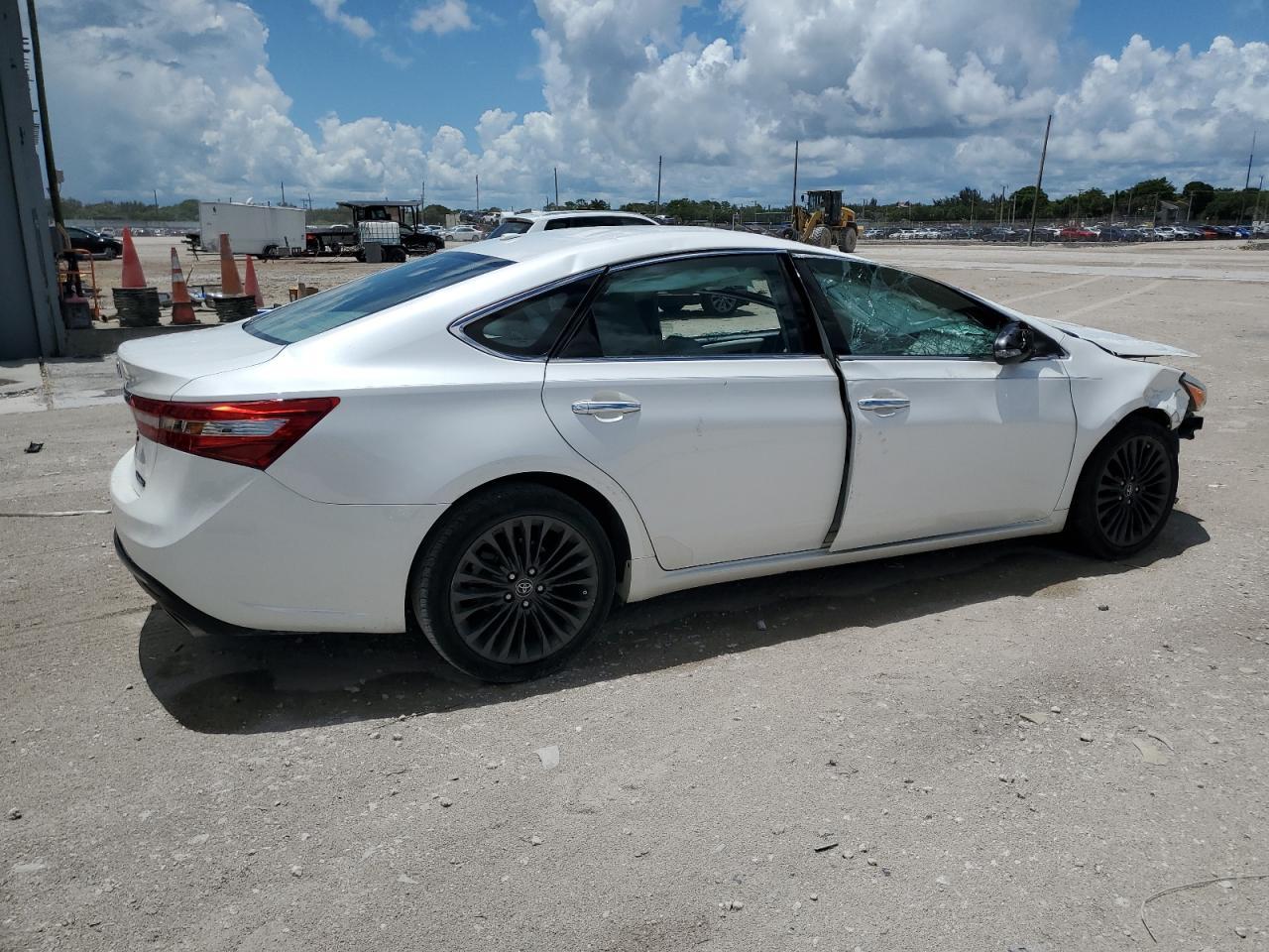 2018 Toyota Avalon Xle - Фото 3