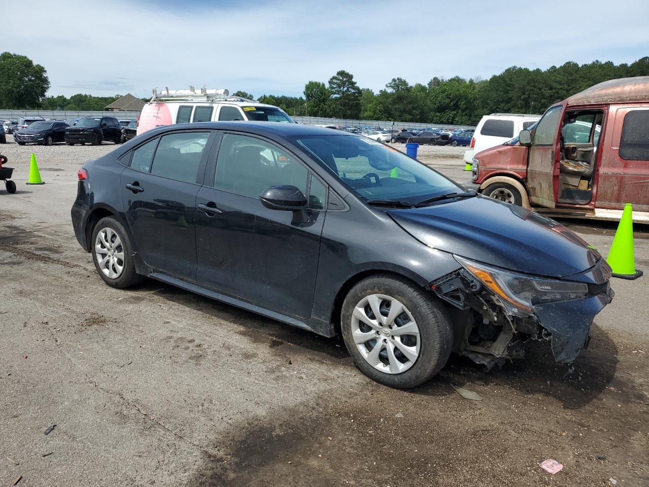 2024 Toyota Corolla Le - Image 4