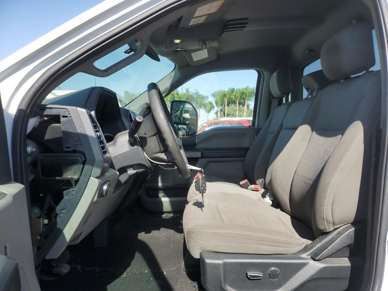 2019 Ford F450 Super Duty - Image 7