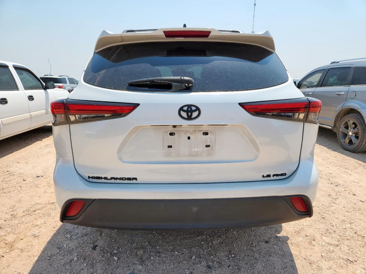 2022 Toyota Highlander L - Фото 6