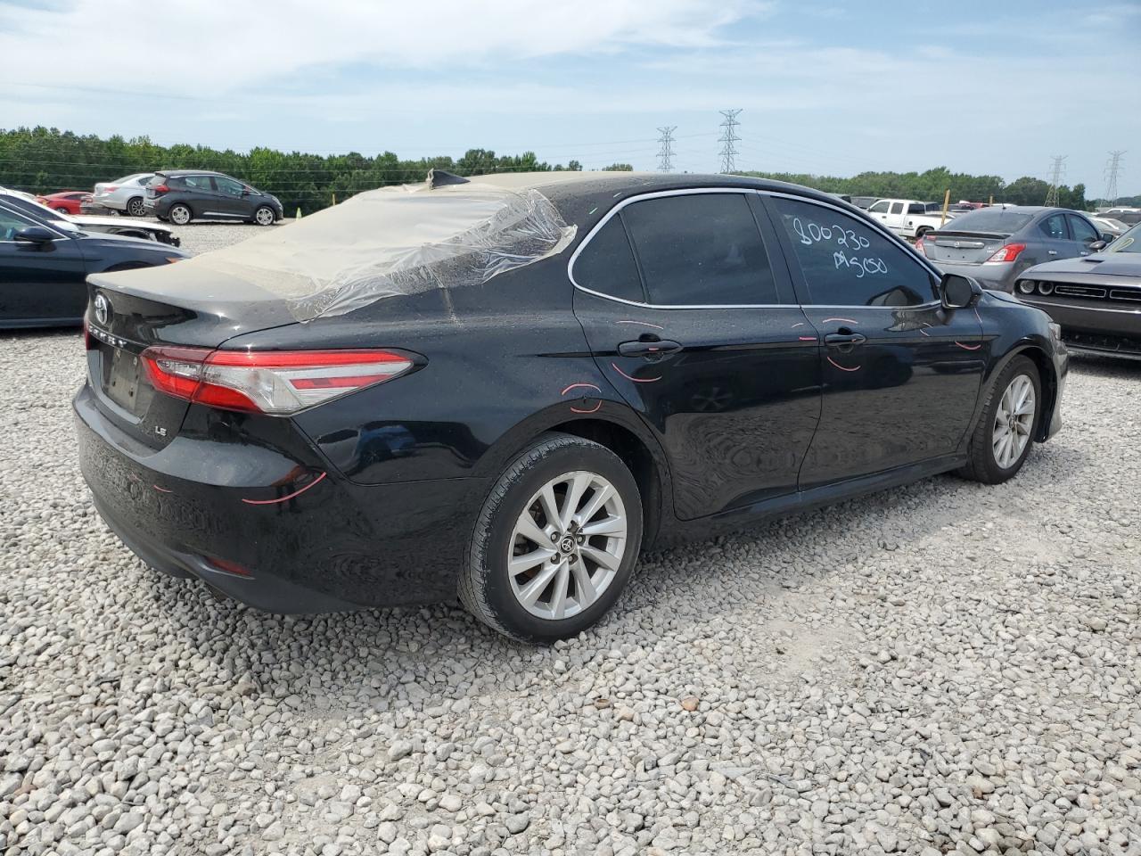 2023 Toyota Camry Le - Фото 3
