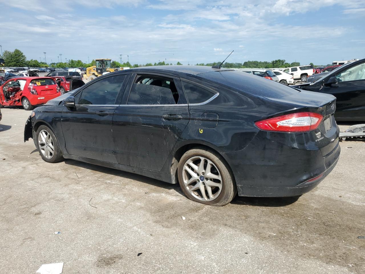 2016 Ford Fusion Se - Фото 2