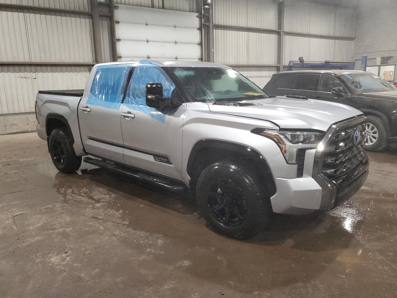 2023 Toyota Tundra Crewmax Platinum - Фото 4