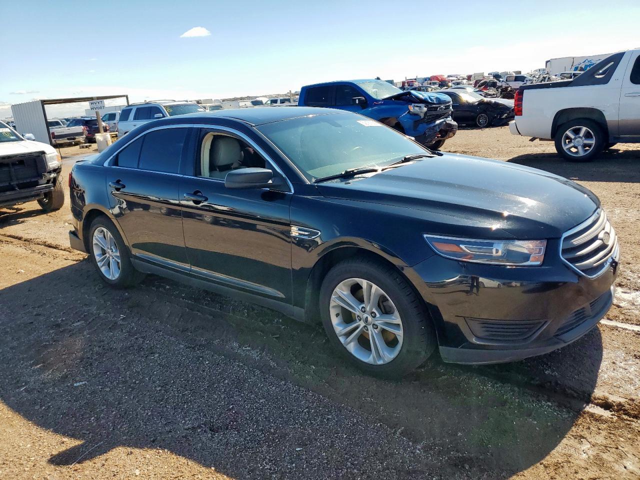 2017 Ford Taurus Se - Фото 4