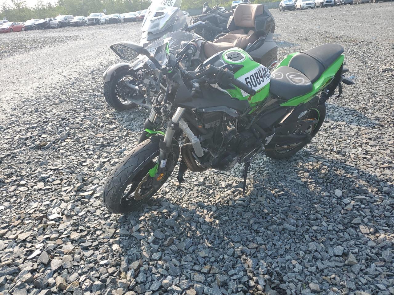 2019 Kawasaki Ex650 F - Фото 2