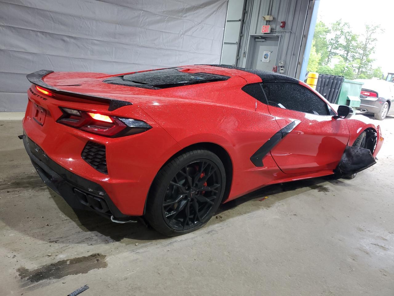 2025 Chevrolet Corvette Stingray 2Lt - Фото 3