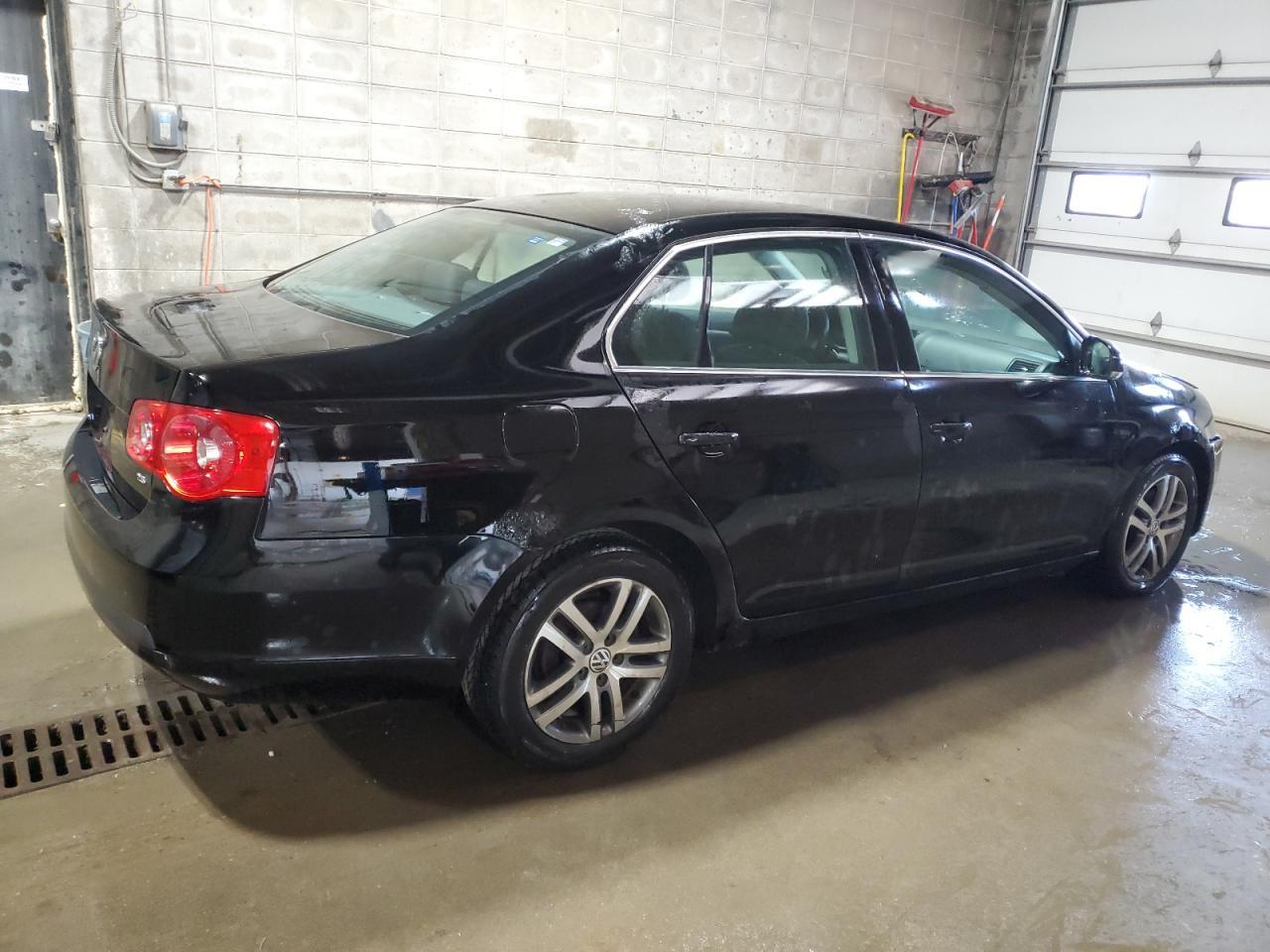 2006 Volkswagen Jetta 2.5 - Image 3