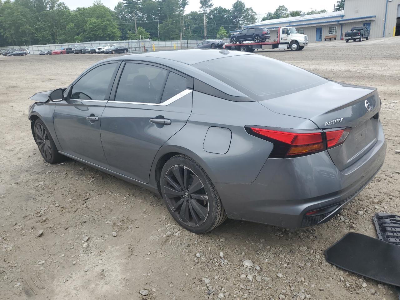 2020 Nissan Altima Sr - Image 2