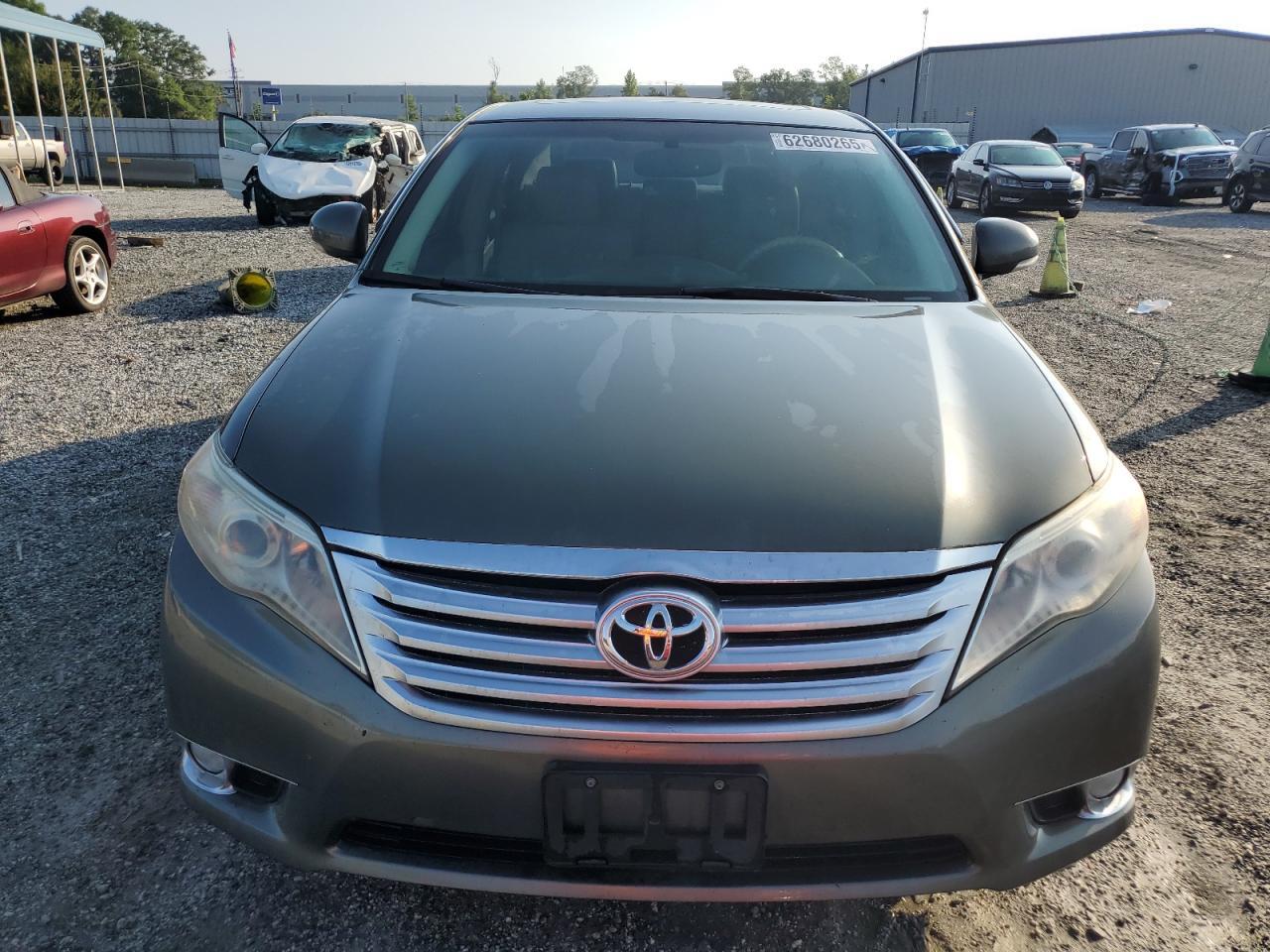 2011 Toyota Avalon Base - Фото 5