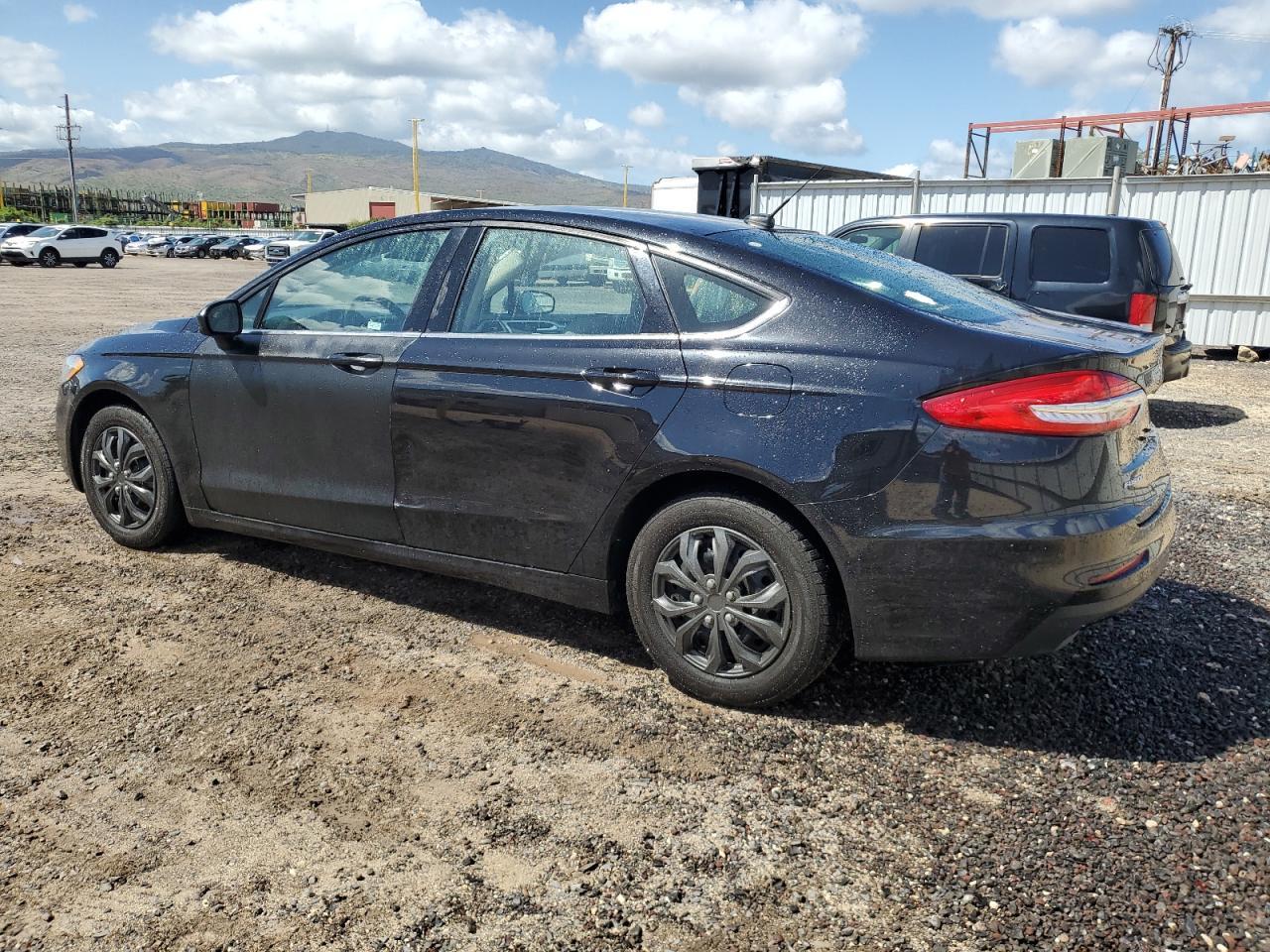 2019 Ford Fusion - Фото 2
