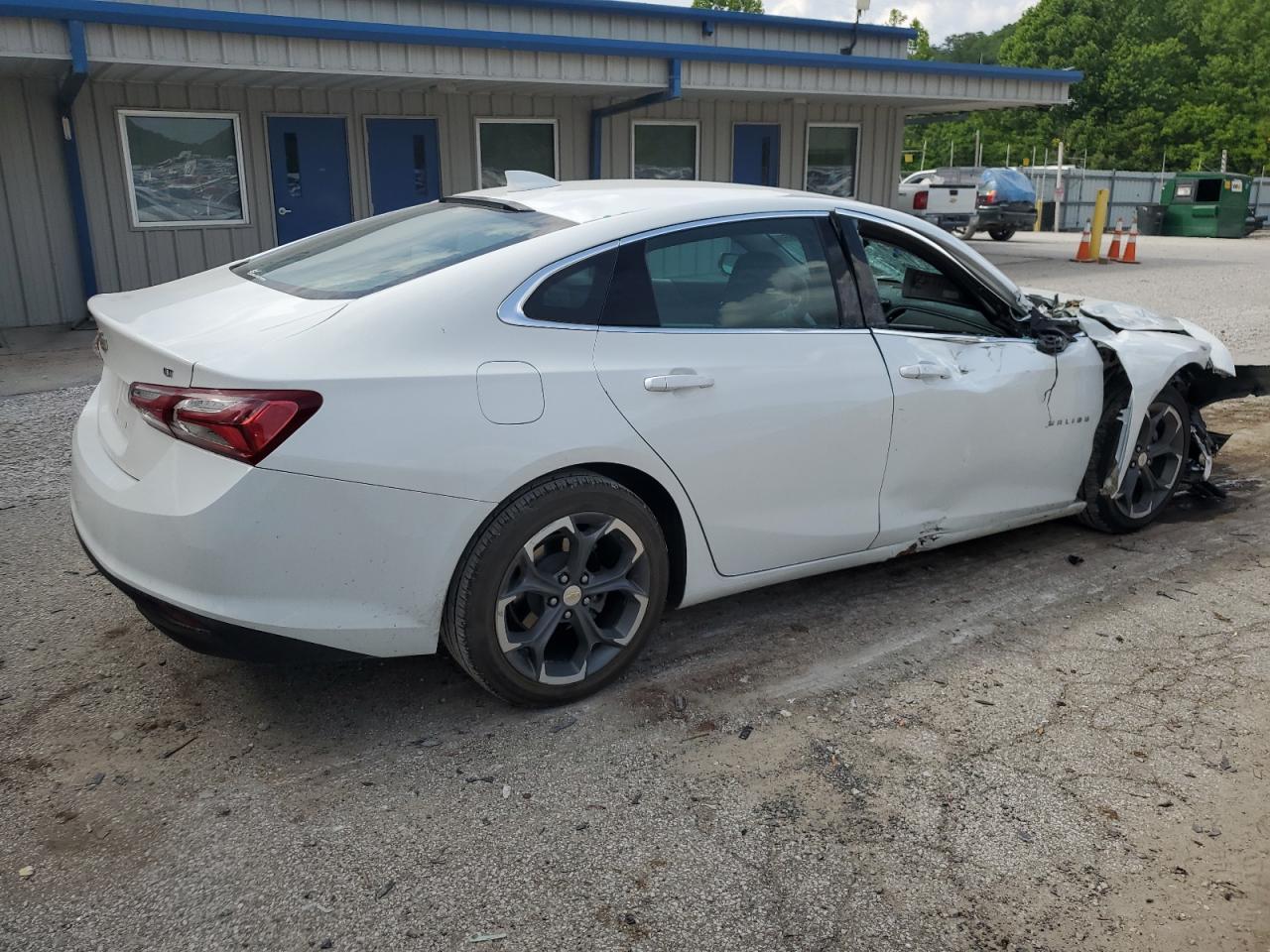 2022 Chevrolet Malibu Lt - Фото 3