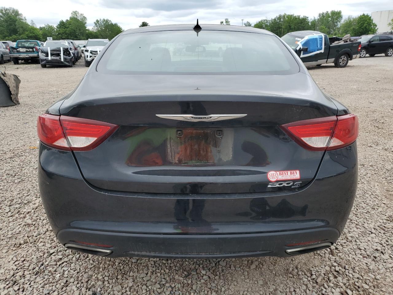 2015 Chrysler 200 S - Image 6