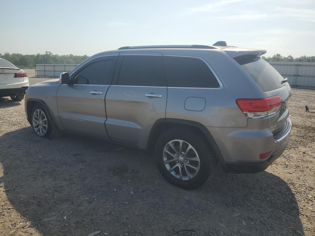 2016 Jeep Grand Cherokee Limited - Image 2