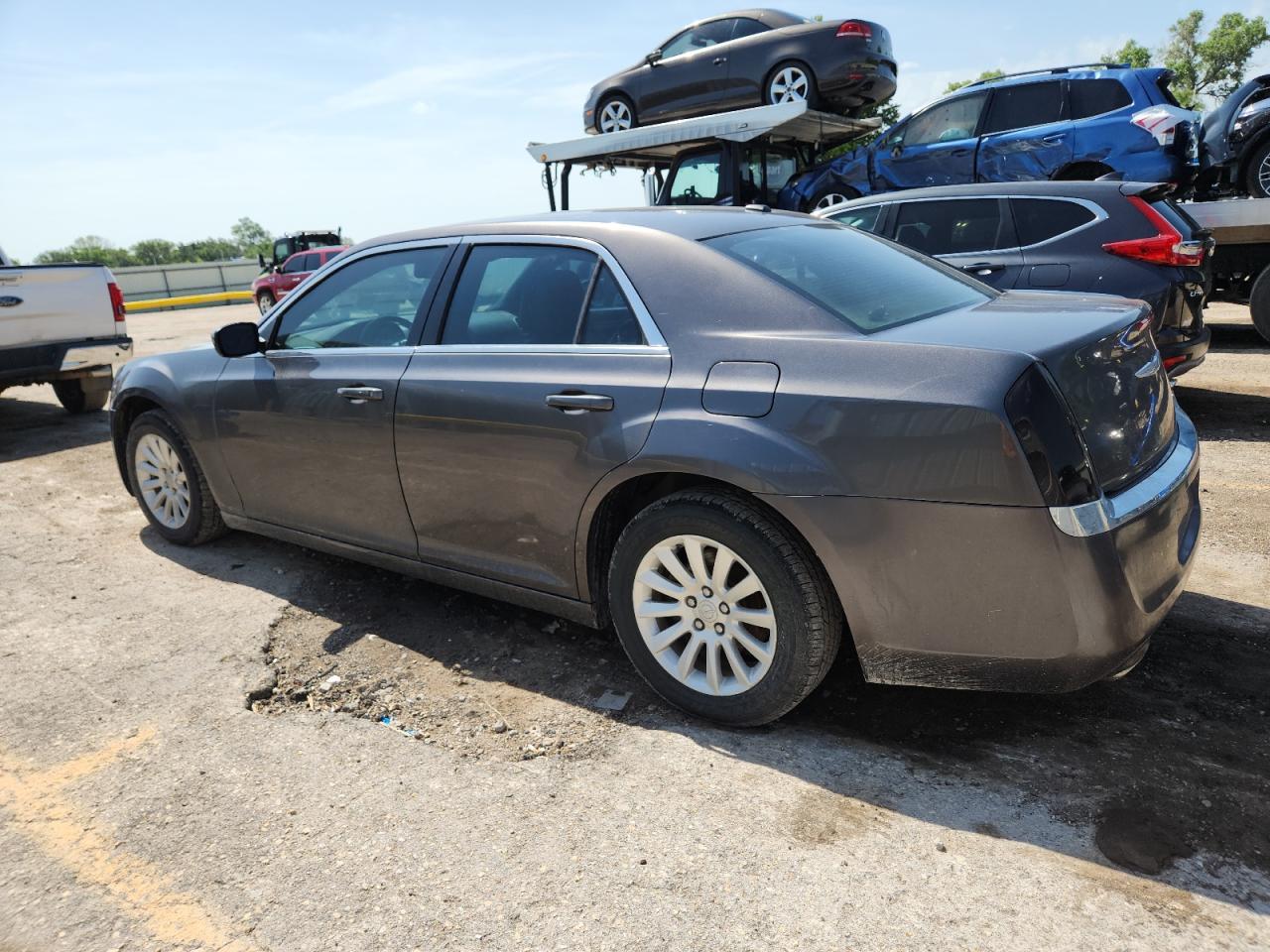 2014 Chrysler 300 - Фото 2