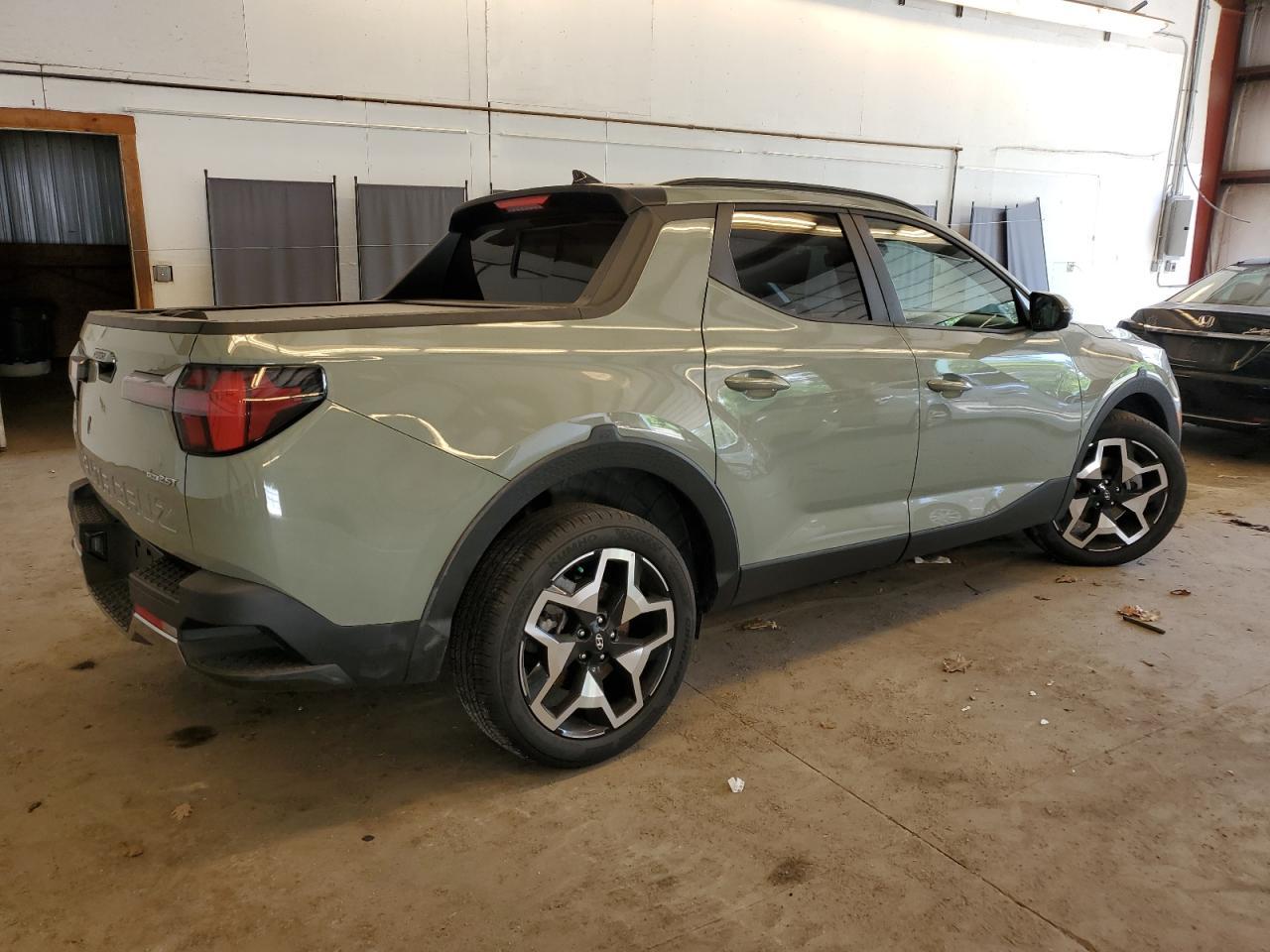 2024 Hyundai Santa Cruz Limited - Image 3