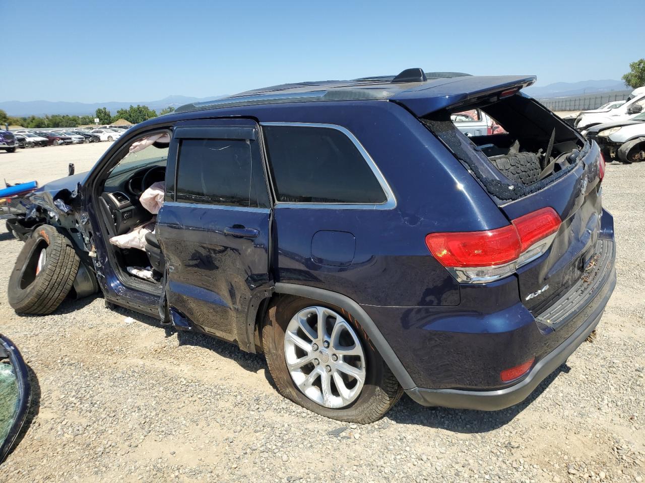 2015 Jeep Grand Cherokee Laredo - Фото 2